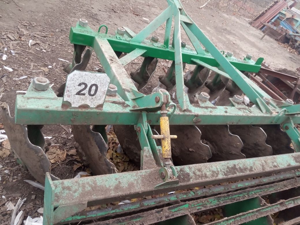 Продам дискову борону