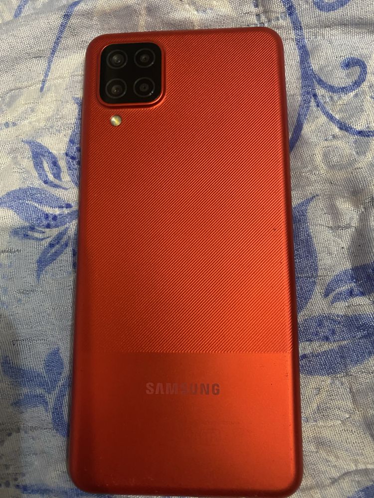 Продам самсунг а12