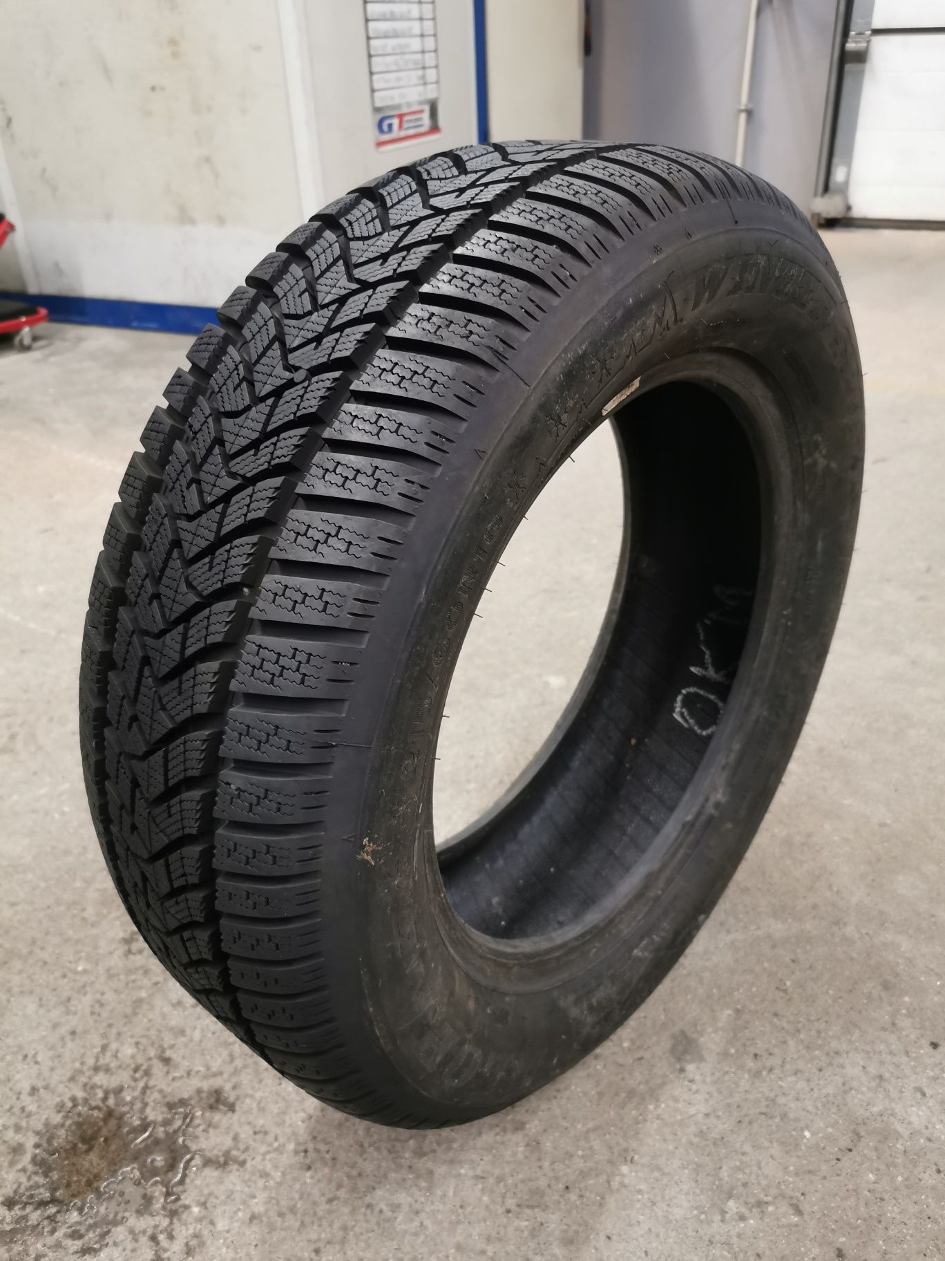 Opona 215/60R16 Dunlop Winter Sport 5 #51