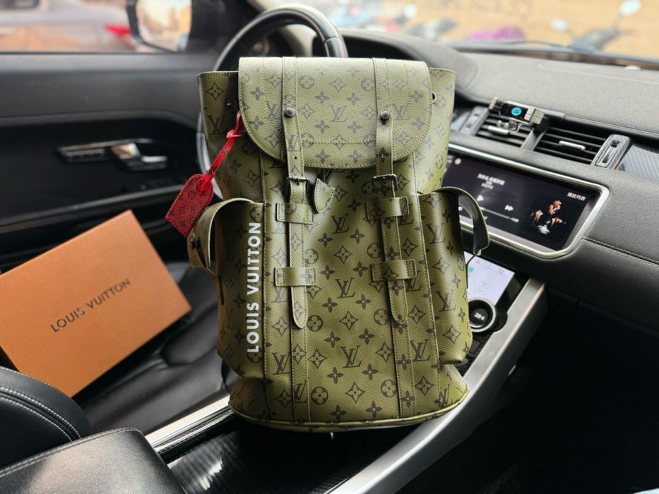 Рюкзак Louis Vuitton хаки зеленый Christopher мужской кожаный
