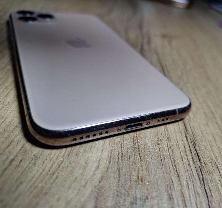 Iphone 11 pro 84%baterii okazja