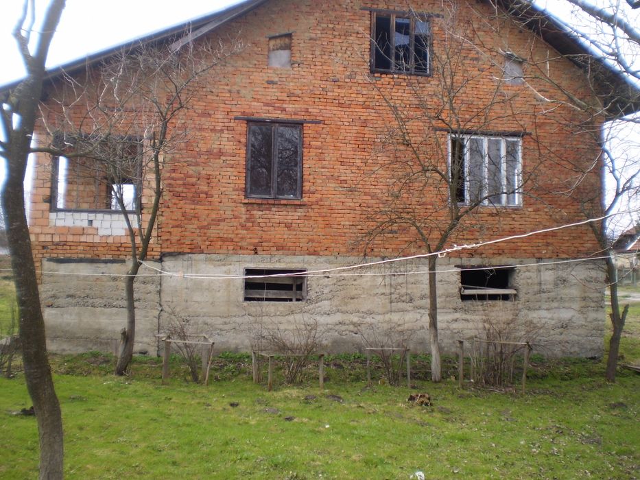 Будинок на продаж