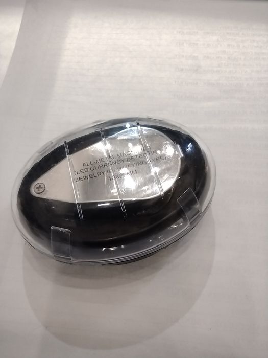 Лупа ювелирная с подсветкой. Оригинал. Недорого.