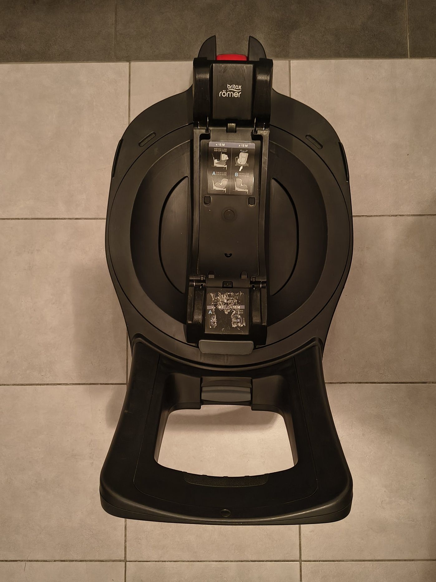 Fotelik Britax Römer Baby Safe 3 i-size z bazą ISOFIX