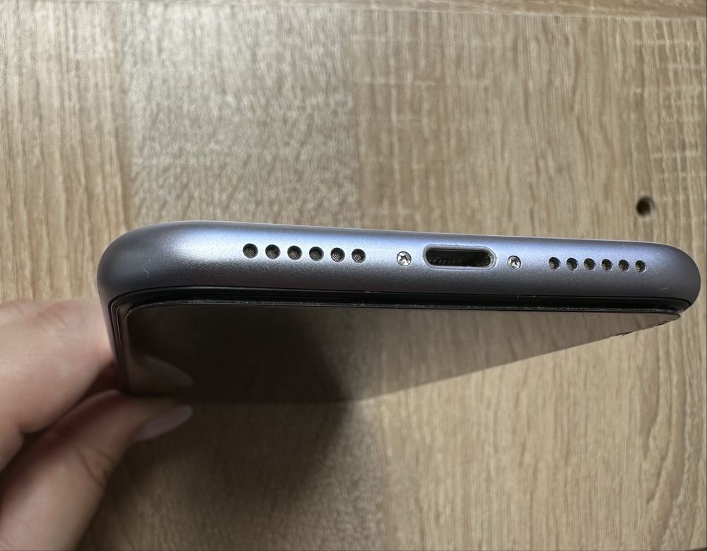 iPhone 11 128 ГБ • Purple • Гарний стан