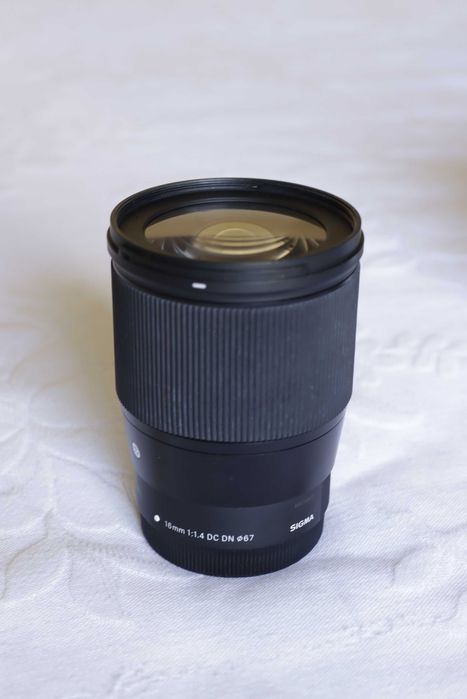 Sigma 16mm f/1.4 DC DN Contemp. (p/ Canon EF-M)