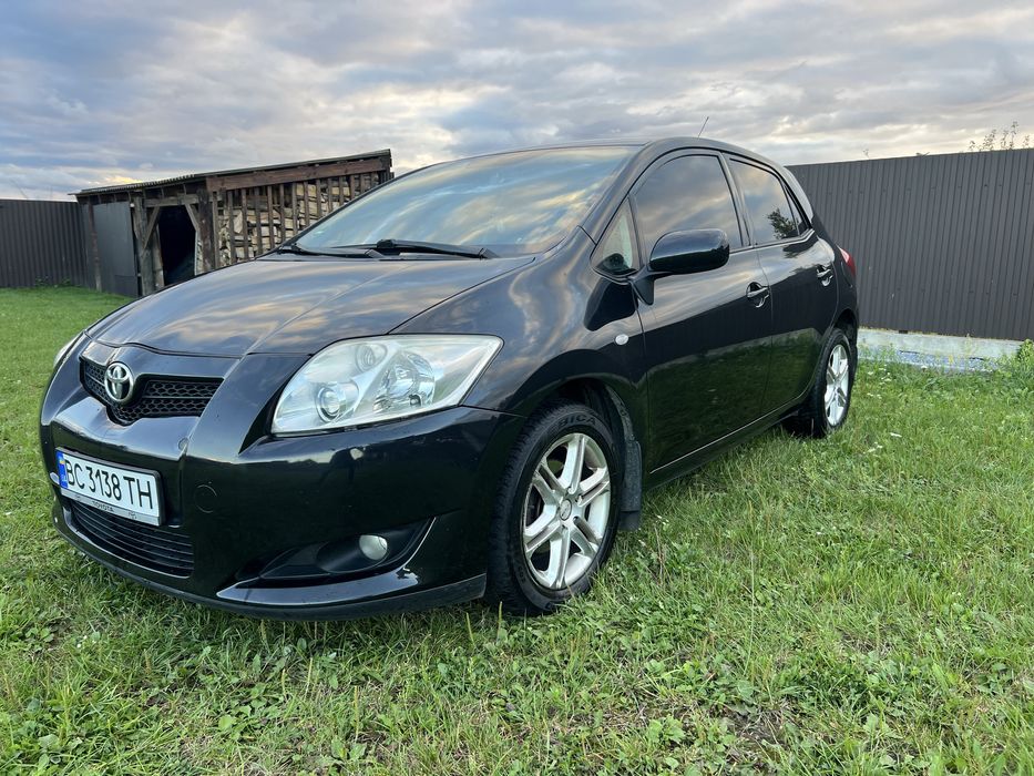 Продам Toyota Auris