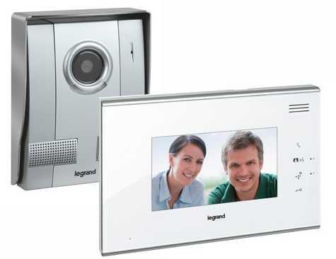 Видеодомофон с цветным дисплеем 7'' Legrand 369200 белая панель