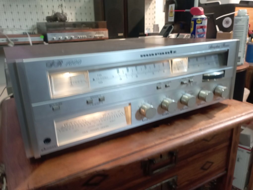 Amplituner Marantz SR1000