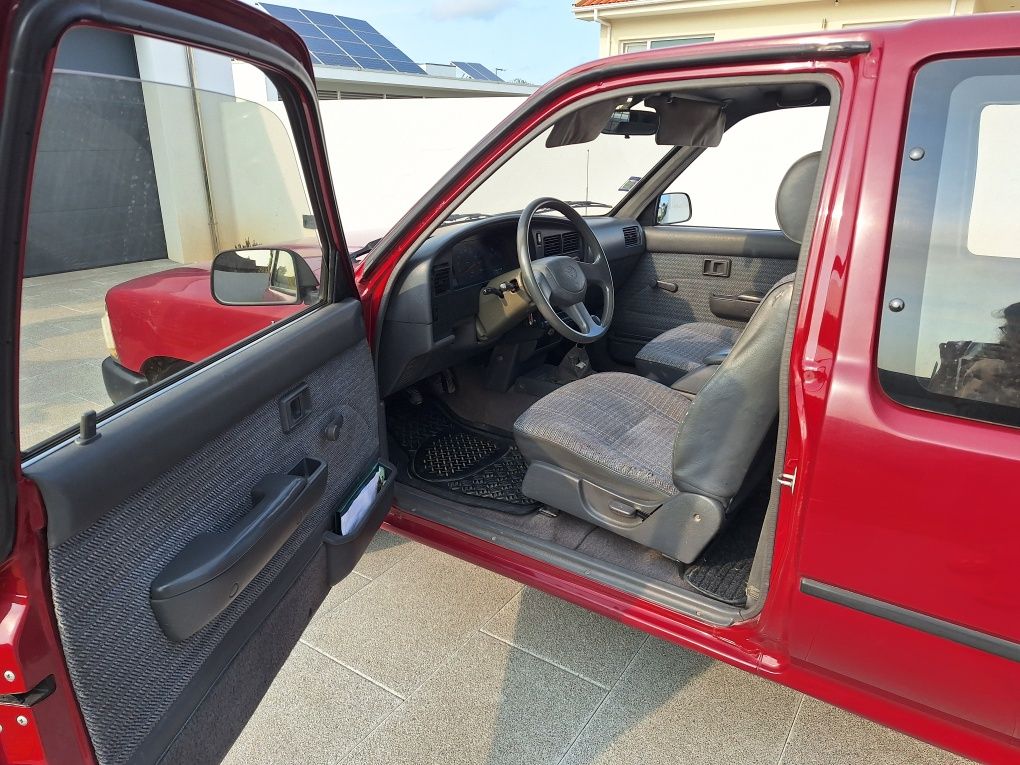 Toyota Hilux 2.4D_1996_235000 km