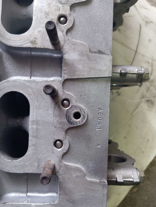 Cabeça Colaça de motor Mitsubishi 3.0 did