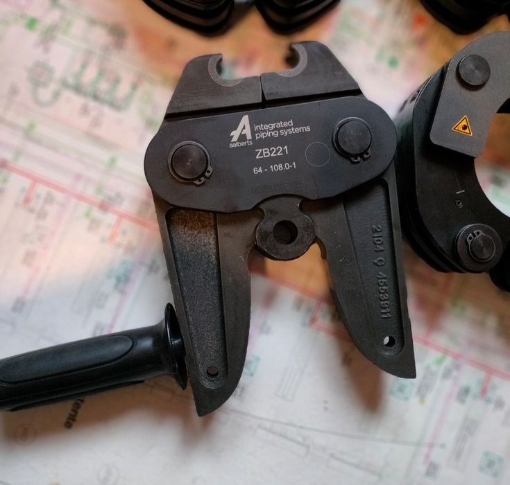 Szczęki Novopress X-press VSH M76.1 M88.9  ZB221 Rems Ridgid Milwaukee