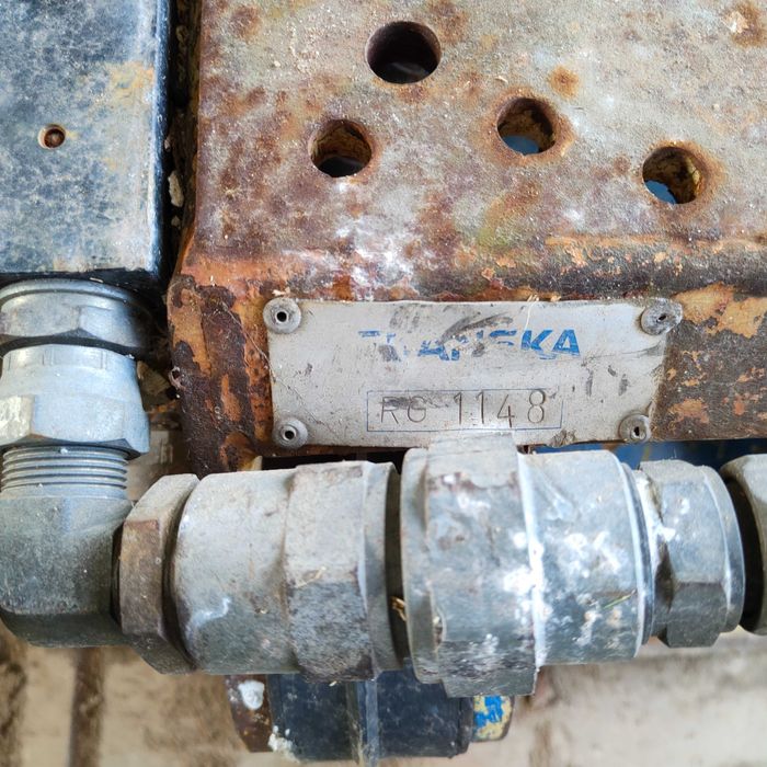 Zagęszczarka do koparki, do skarp, wykopów i trudno dostępnych miejsc