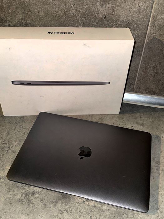 MacBook Air 13” (2020)