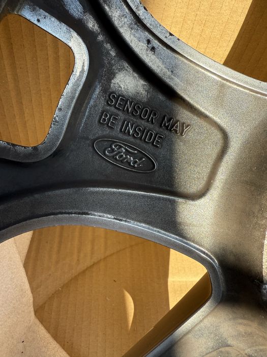 Alufelga Ford KUGA ESCAPE 5x108 7,5 J x 18 ET 52