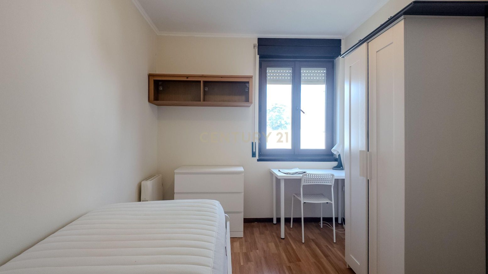 Aluguer  de quartos para meninas (preferencialmente]