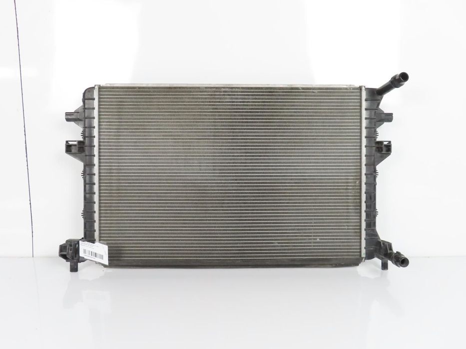 Radiador de água Usado / Original AUDI A3 (8V1, 8VK)/SEAT LEON (5F1)/SEAT LEON S...