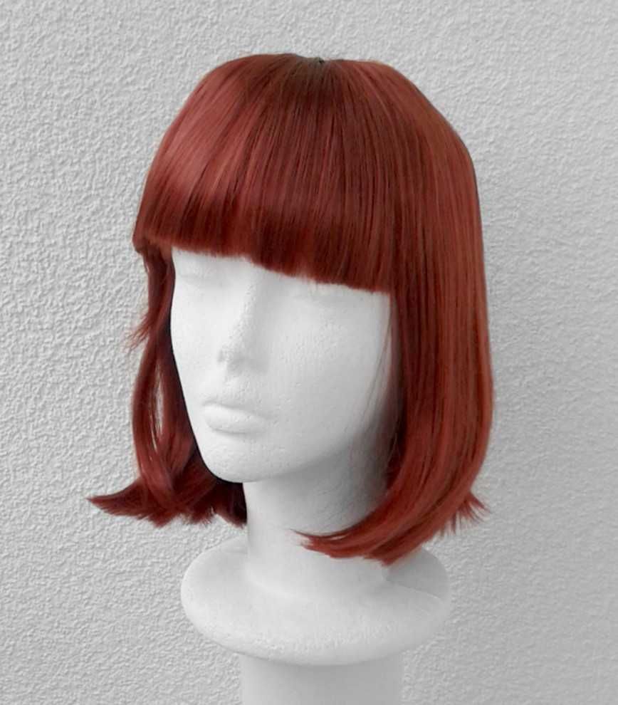 Krótka czerwona ruda peruka bob z prostą grzywką cosplay wig