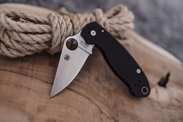 Nóż Spyderco Paramilitary 3 Replika