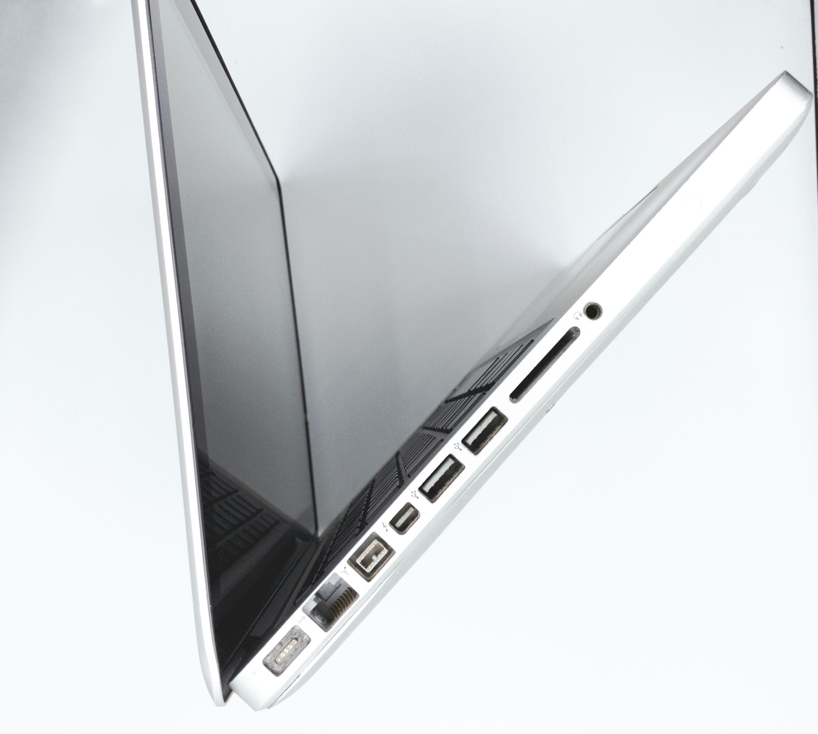 Macbook Pro 13 Mid 2012 8/500 + Dodatki