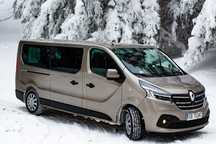 WOLNY TERMIN NA LIPIEC Wynajem busa busów Renault Trafic