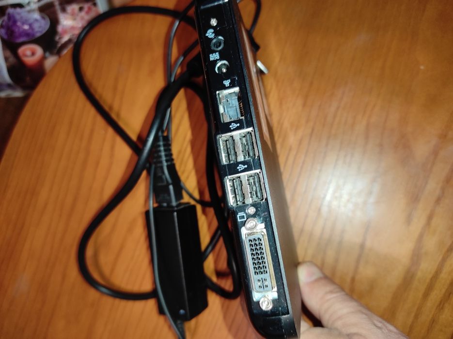 Неттоп Mini-PC Pegatron Wall-e