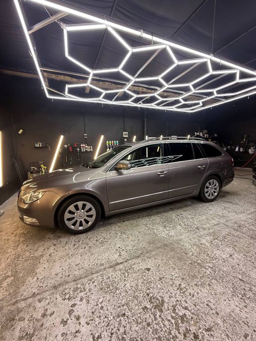 Skoda Superb 2012 • 1.6 Diesel • Bez uszkodzeń