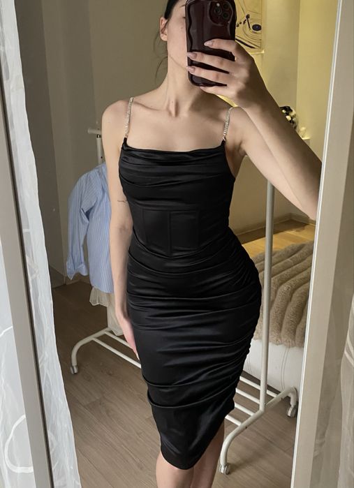 Чорна корсетна сукня oh polly