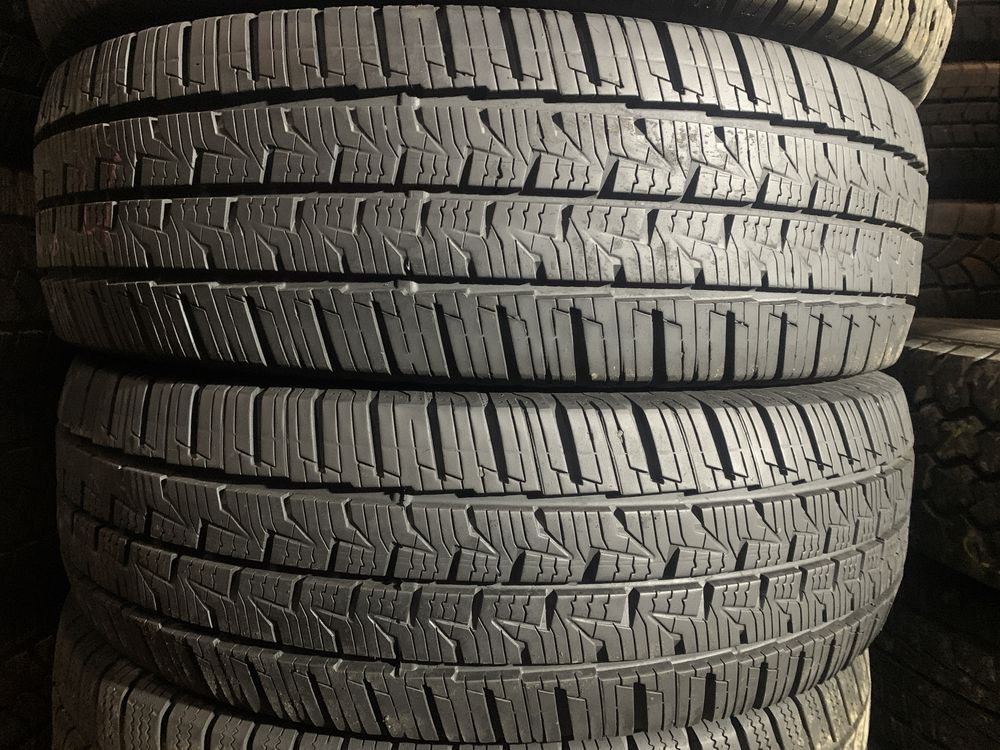 235/65 R16C Continental VanContact 4Season