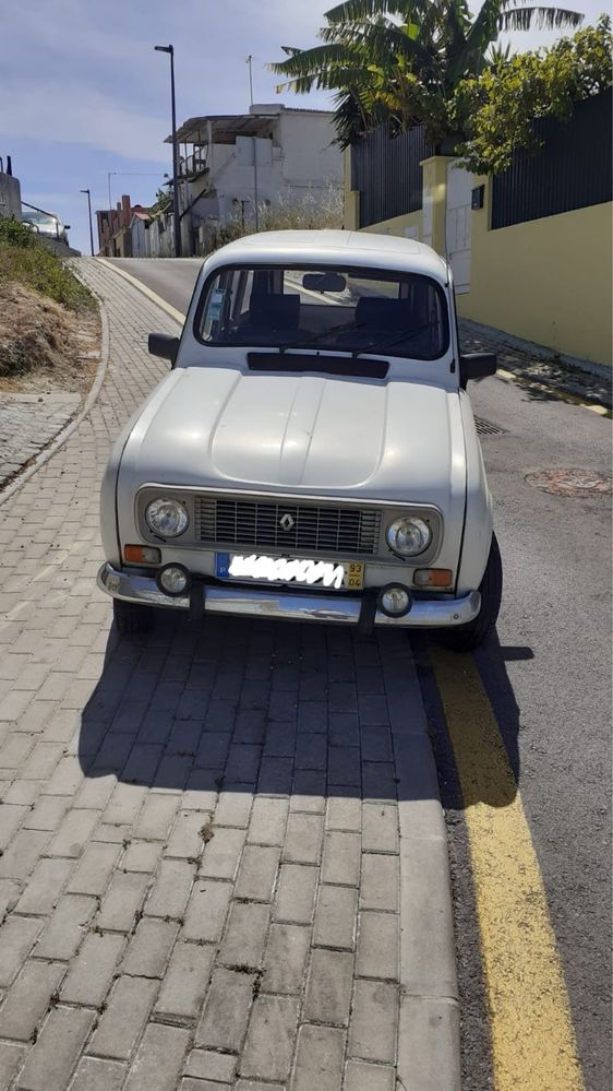 Carro Renault 4GTL