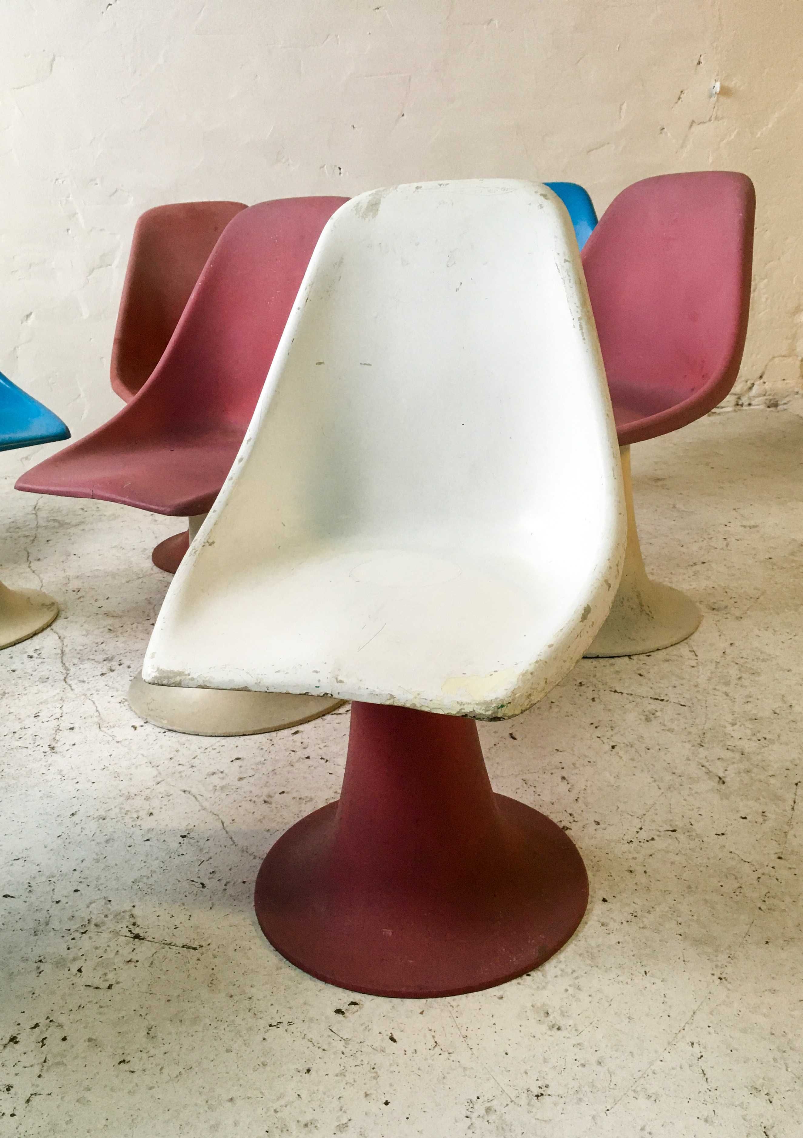 Krzesła tulip włókno szklane lata 60 70 vintage design