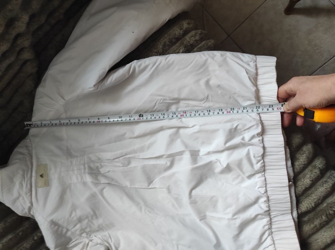 Продам куртку женскую, размер L,48