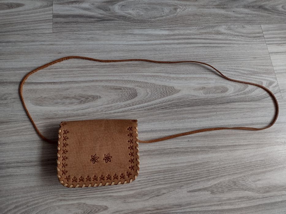 Skórzana torebka dla dziewczynki rękodzieło z Zakopanego