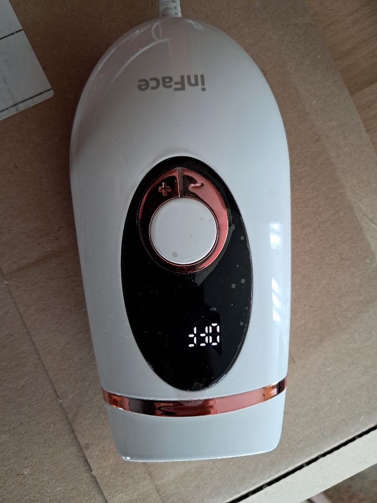 In face depilator laserowy