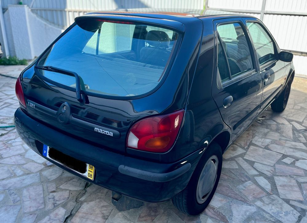 Mazda 121 1.25 16v
