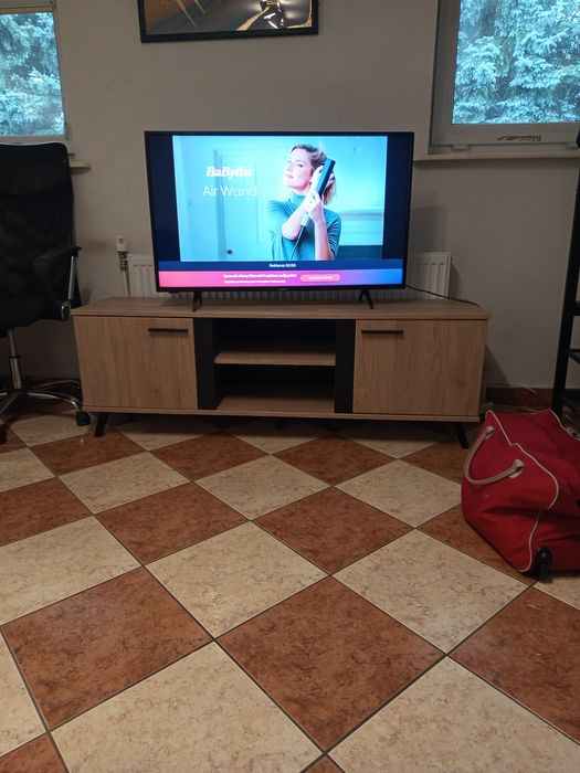 Tv Smart 42 całe ,roczny