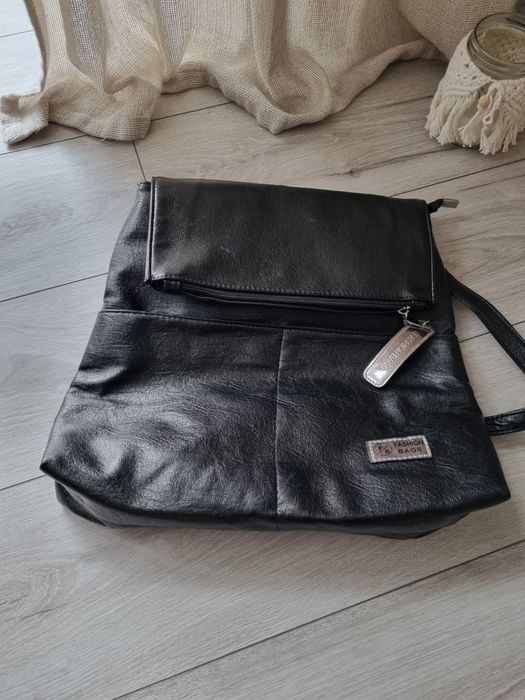 Duża czarna torba na pasek / jak Nowa