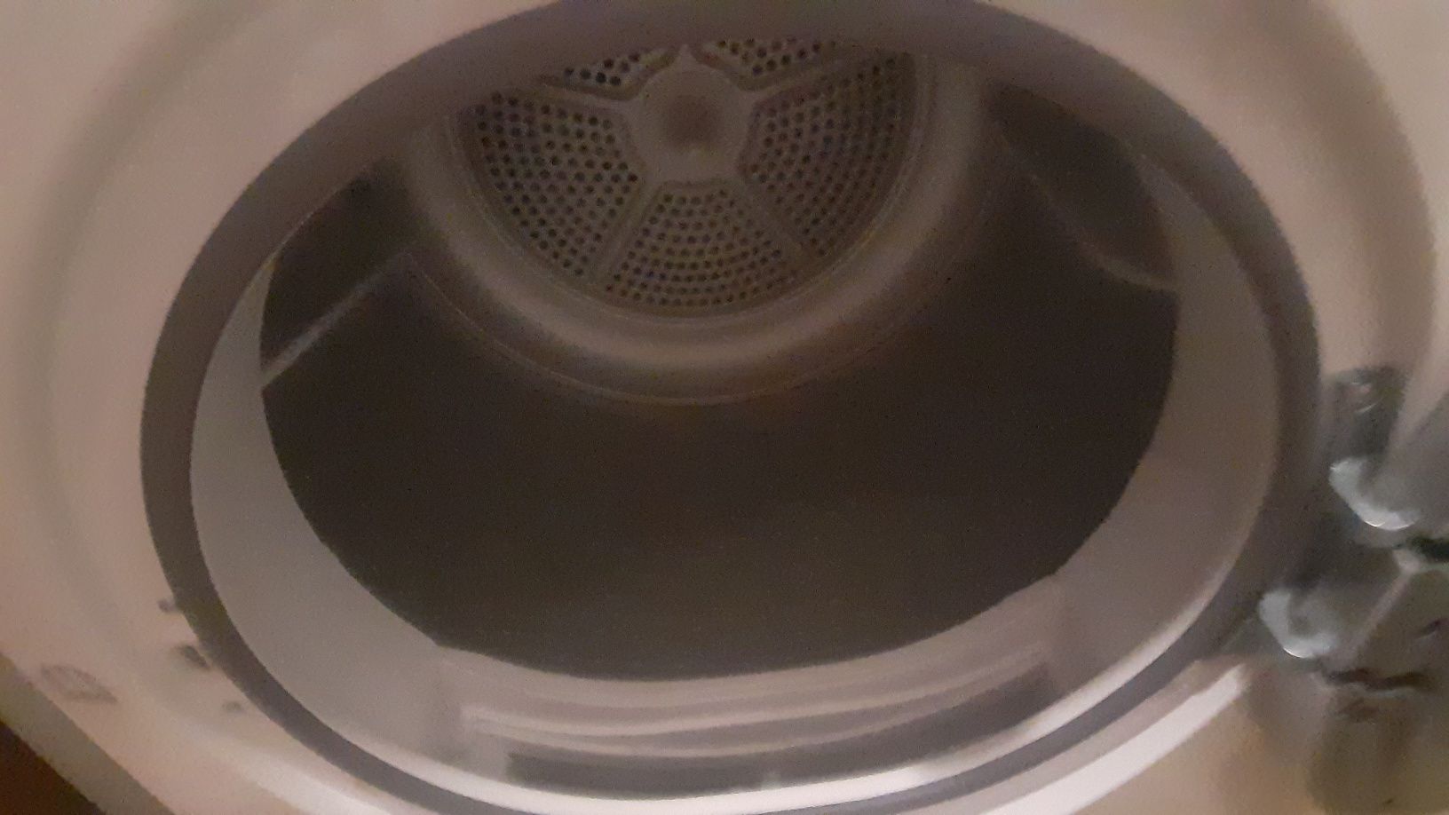Máquina de secar a roupa BECKEN - 390€
