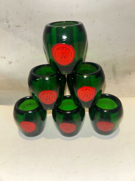 Zestaw małych,starych KIELISZECZKÓW