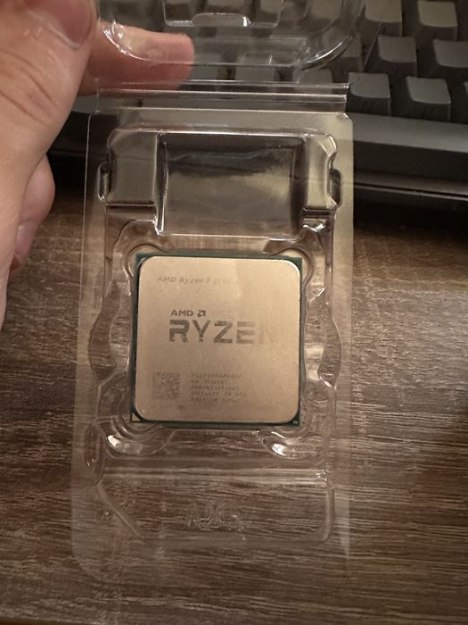 Процесор Ryzen 7 2700X