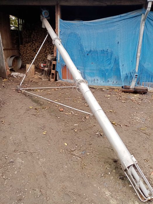 Продам Шнек для відгрузки зерна довжина 6 м діаметр 159.