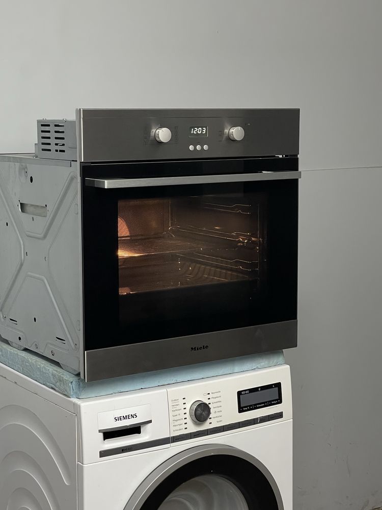 Духова шафа Miele H 2163 ІДЕАЛЬНИЙ стан Вбудована духовка