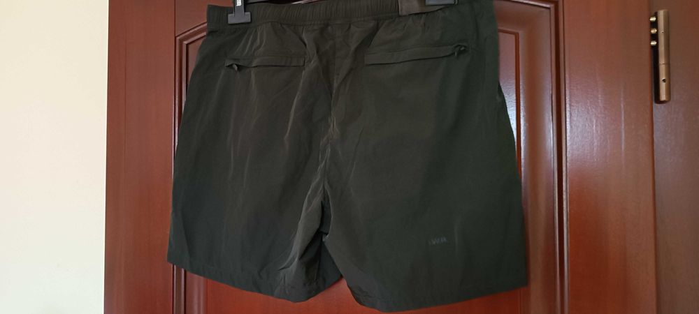 ( L ) Szorty spodenki NIKE X NOCTA NRG LU SHORT Swarovski DR2628,-355