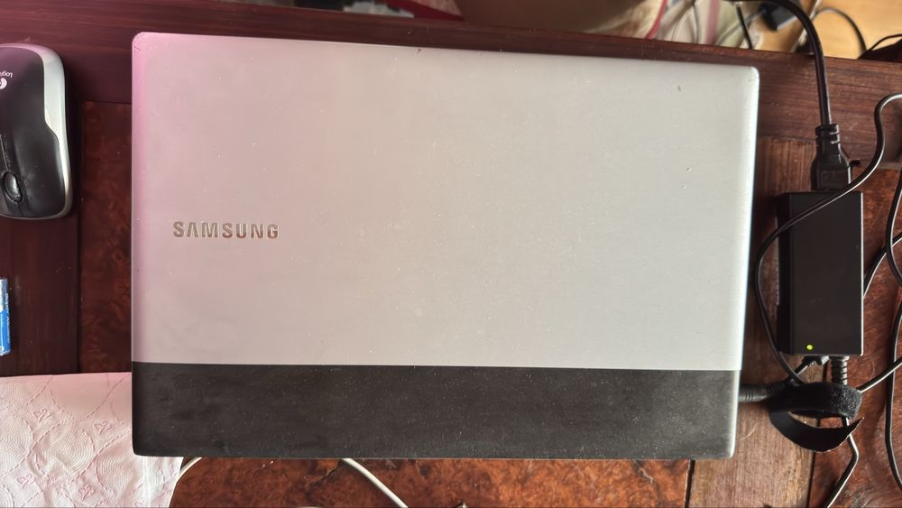 Samsung RV520 i5 | SSD 600GB | DVD | Rápido e funcional | Windows 10