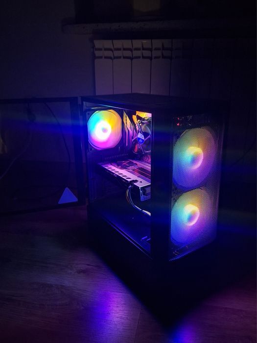 Komputer stacjonarny.