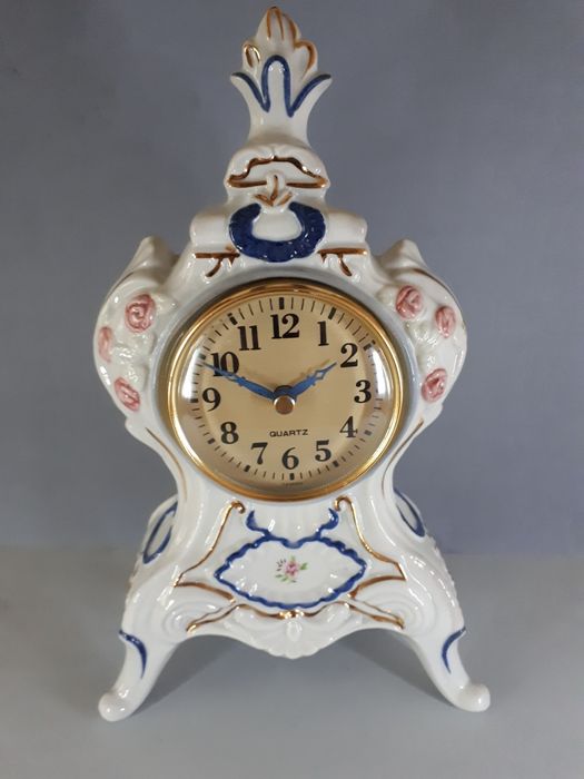 Porcelanowy zegar kominkowy Tajwan