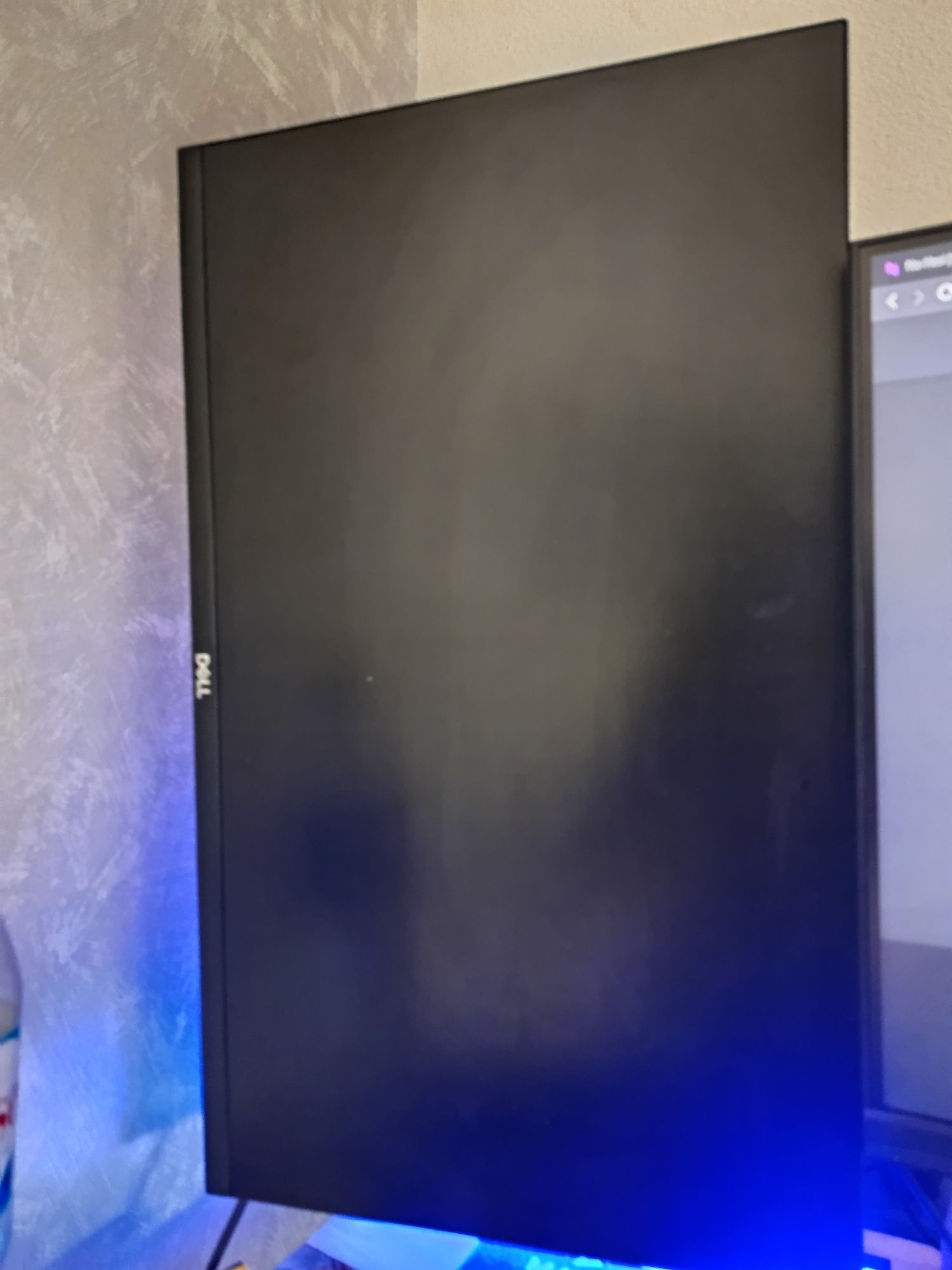 Monitor DELL 24" IPS