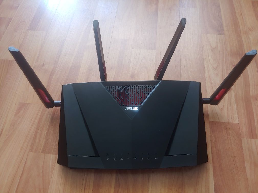 Router Asus RT-AC88U