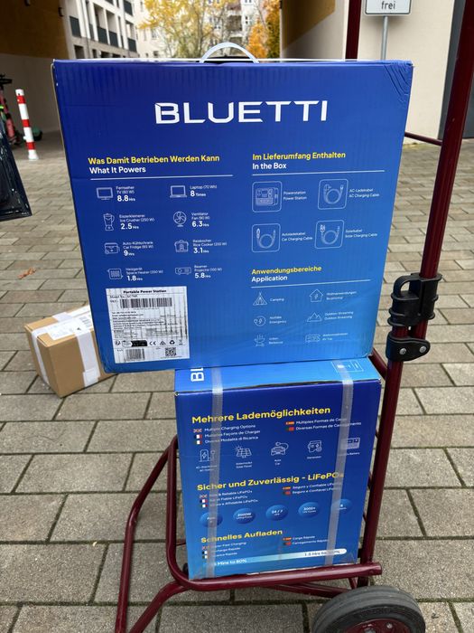 Зарядна станція Bluetti AC70P 864 вт*год LiFePo4 НОВІ ЄВРОПА