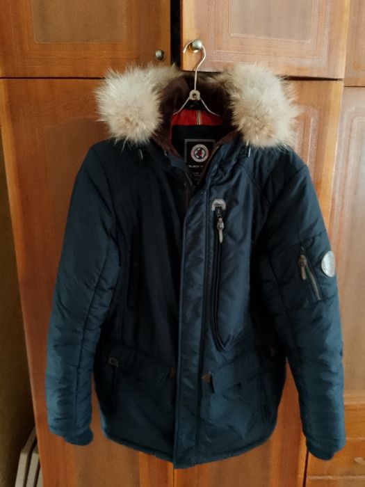 Продам мужскую зімнюю куртку.
